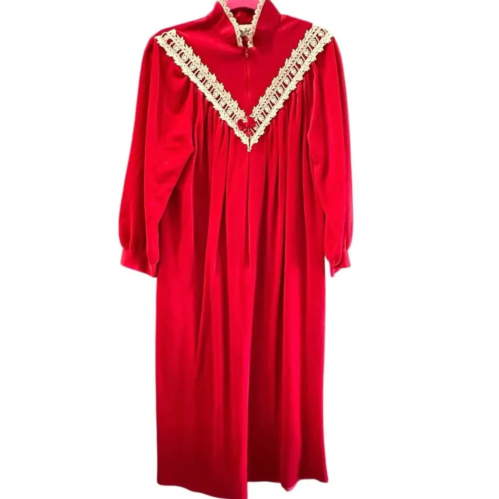 Vintage Anne Leslie Red Velvet Lace Trim Zip Front Long Robe